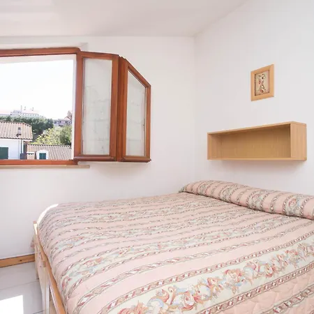 M291 - Marcelli, Comodo Bilocale Con Terrazzo *