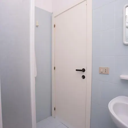 M291 - Marcelli, Comodo Bilocale Con Terrazzo * مارشيللي